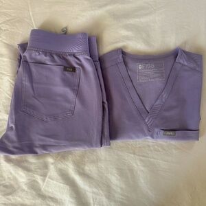 FIGS Scrub Set - Lavender- XXS/XXSP- NWOT